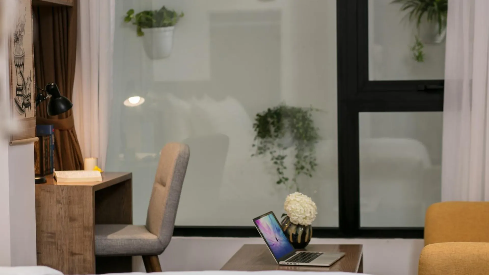 Hotel Bloom In Saigon - The Residence Ho Chi Minh