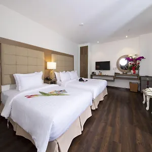 Diamond Hill Hotel