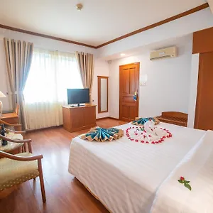 Oscar Saigon **** Ho Chi Minh-staden