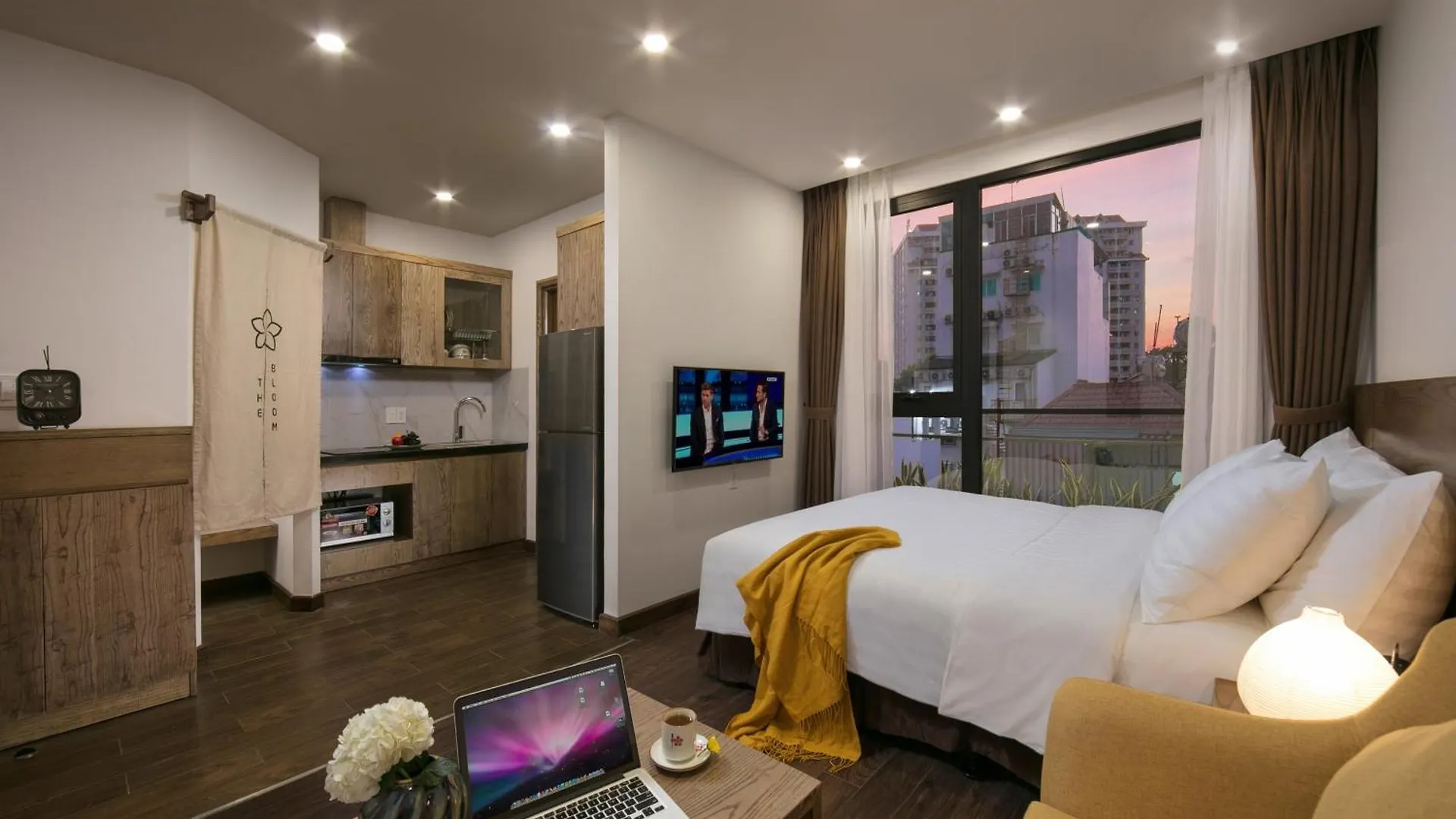 Bloom In Saigon - The Residence Хошимин 4*,