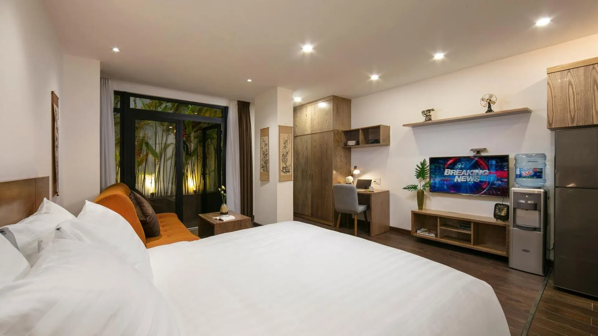 Bloom In Saigon - The Residence Ho Chi Minh City Hotel